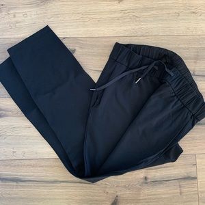 Lululemon | On The Fly pant | size 8 | black